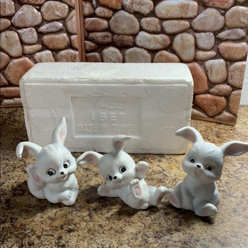 Vintage Homco Adorable  Playful White (3")  Ceramic Bunny Figurines Set #1458